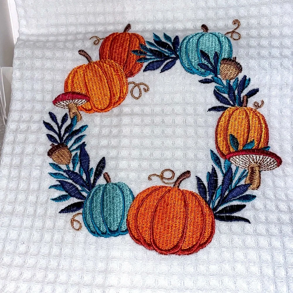NWT White Kitchen Towel with embroidered Pumpkin Wreath Design. - Picture 2 of 3